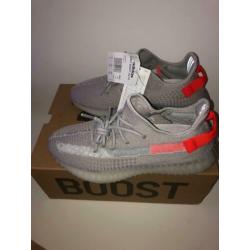 Yeezy Boost 350 v2 tail light, 42 2/3