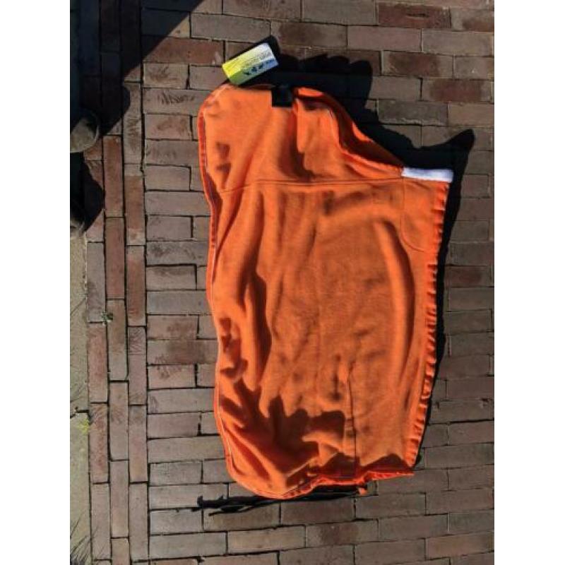 Mooi oranje fleece deken