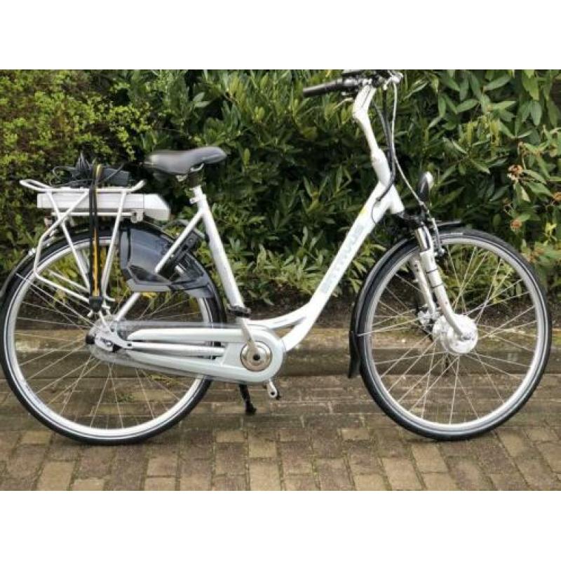 Goede Staat Batavus Genova 7 Elektrische Dames Fiets