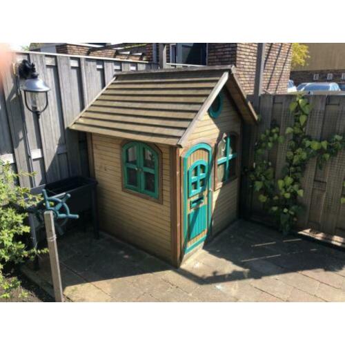 Axi houten speelhuis Julia + tafel en bankjes