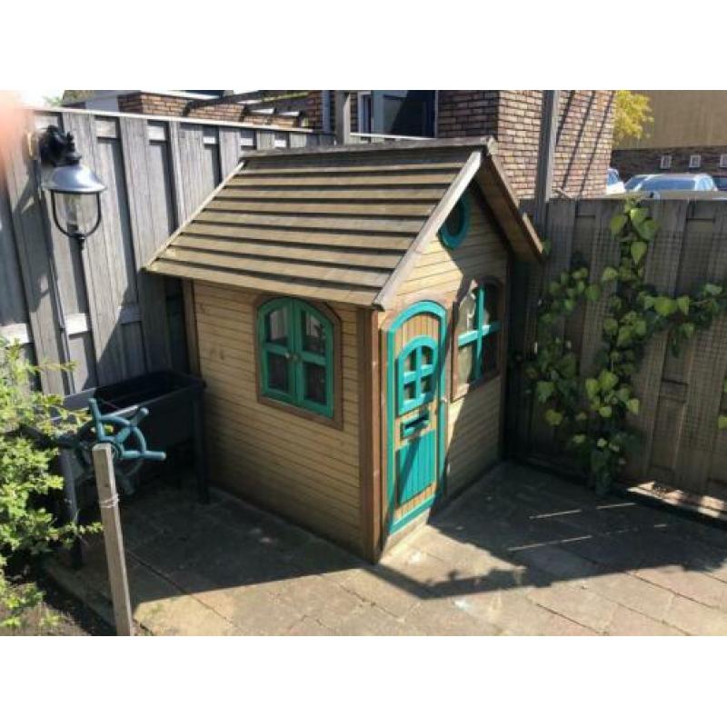 Axi houten speelhuis Julia + tafel en bankjes