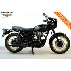 Kawasaki W 800 SE (bj 2012)