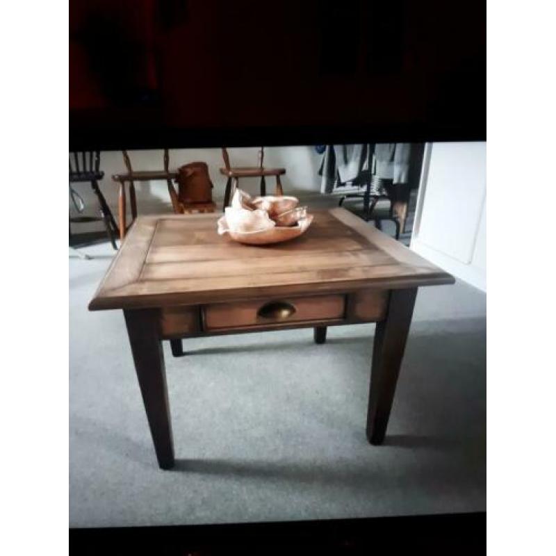 Vierkante salontafel