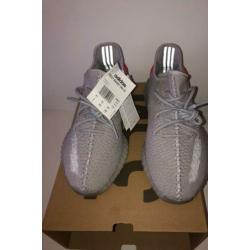 Yeezy Boost 350 v2 tail light, 42 2/3
