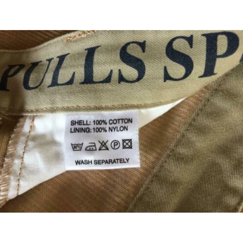 Mooie corduroy zandkleurige rok van het merk Pulls, maat 42