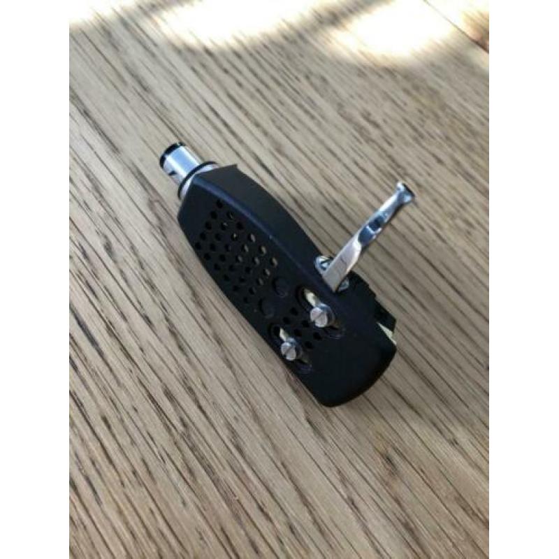 Headshell Akai AP100C