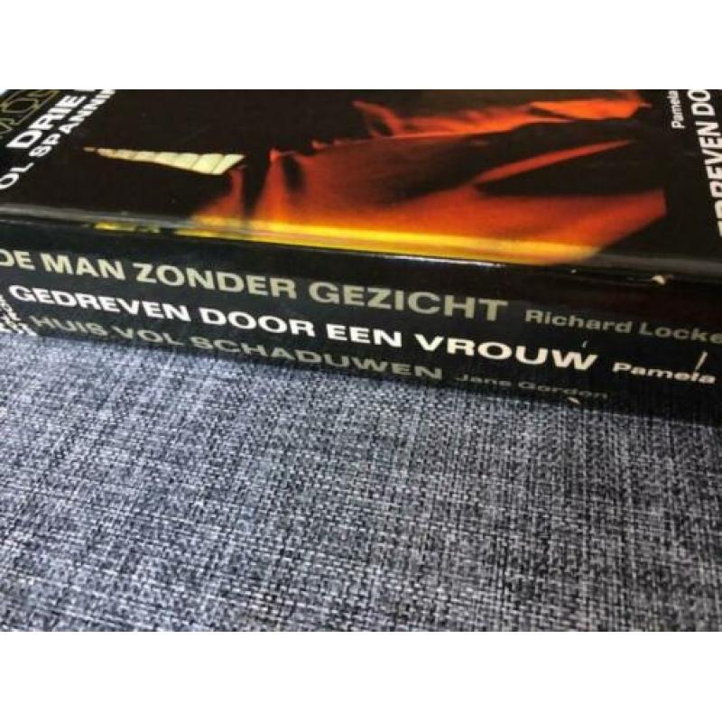 Omnibus - drie romans vol Spanning en Romantiek