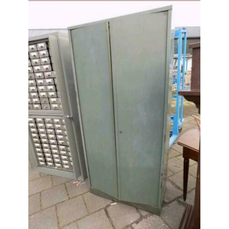 Vintage ladenkast 1960