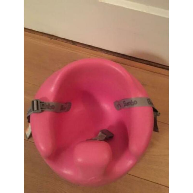 Bumbo floorseat kinderstoel roze