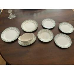 Diverse onderdelen servies Bonaparte