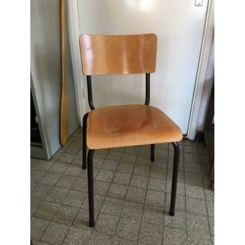 Vintage school stoel , 9 op voorraad