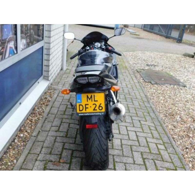 Yamaha YZF - R 6 met carbon Laser demper, pas 29445 km