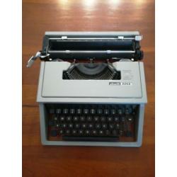 Olivetti Dora Typemachine