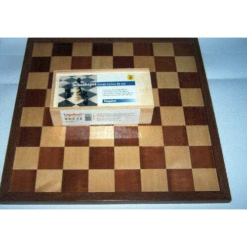 Luxe houten schaakspel. KH. 76mm. Bord 43x43cm. Izgs.