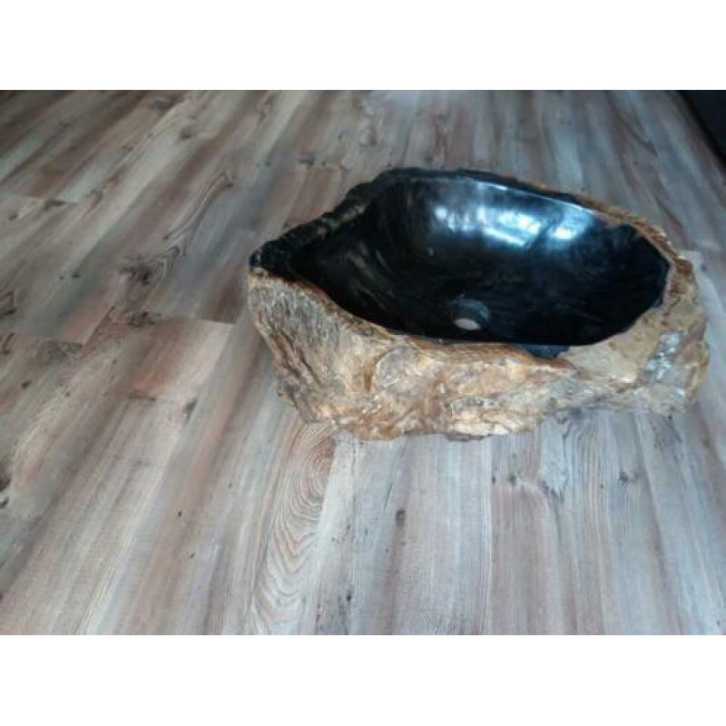 wastafel/wasbak versteend hout