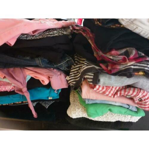 Meisjes kleding maat 140 / 152