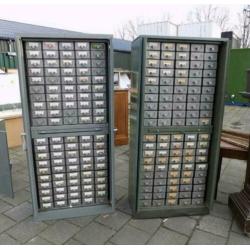 Vintage ladenkast 1960