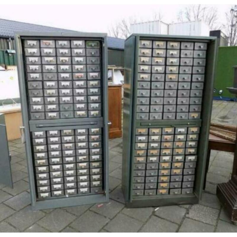 Vintage ladenkast 1960