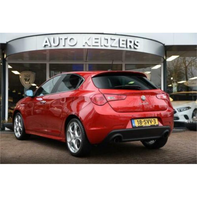 Alfa Romeo Giulietta 1.4 T Distinctive Bose Navi Leer/Alcant