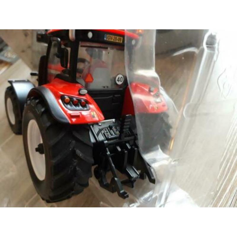 Lcn Beursmodel McCormick TTX190 2009 Siku