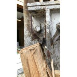 Verticale kloofmachine op benzine