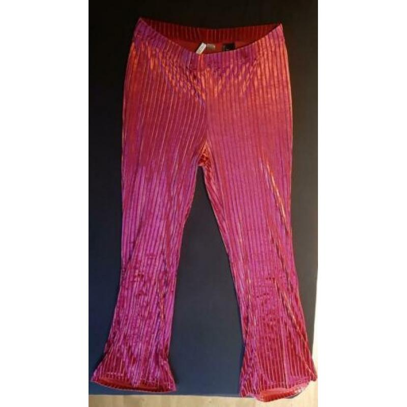 H&M flared broek roze, rib stof. 1x gedragen, maat L