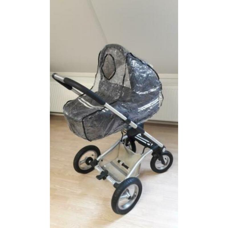 Zeer nette en complete Mutsy Team College 01 (luxe groen)