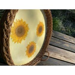 Rieten / houten dienblad met zonnebloemen