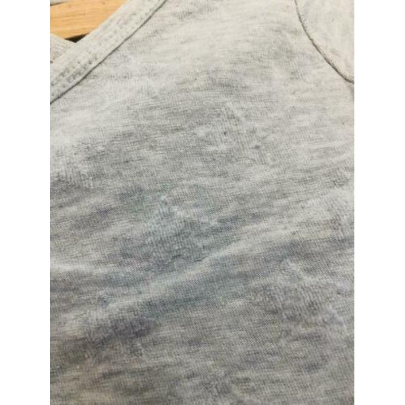 Noppies baby shirtje en broekje, maat 50