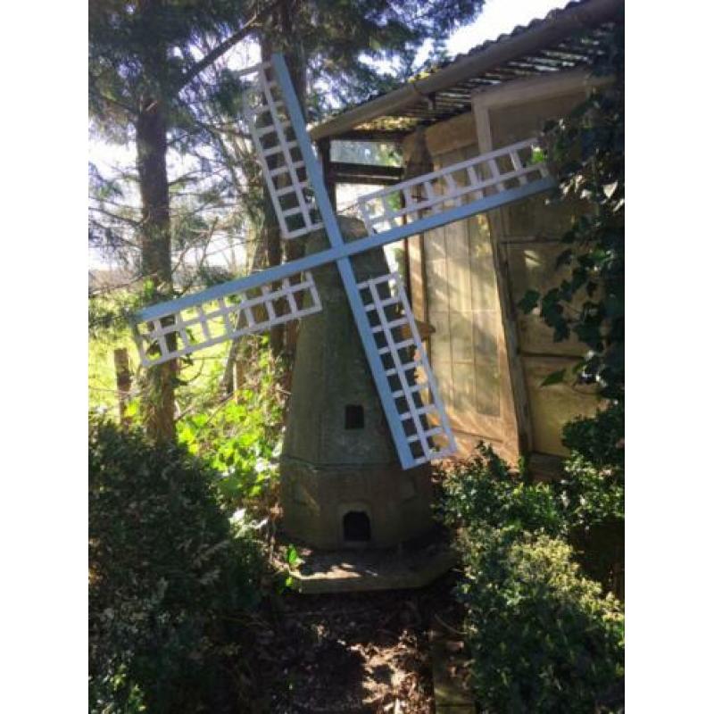 Tuin ornament molen beton beeld