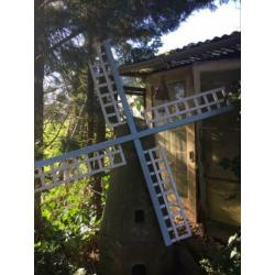 Tuin ornament molen beton beeld