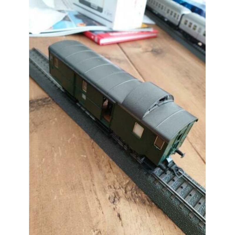Fleischmann gepackwagen.