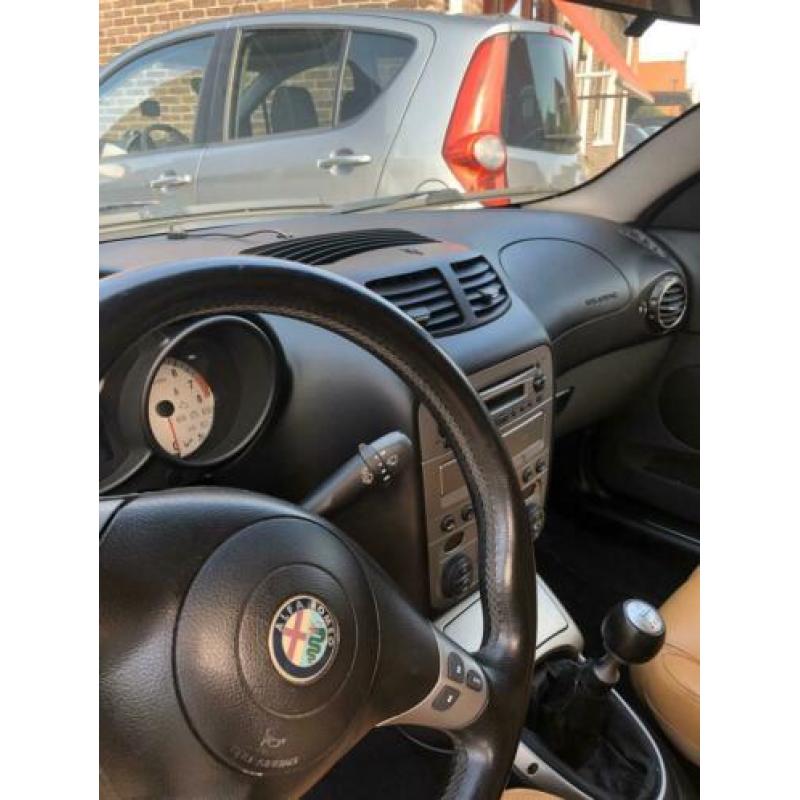 Alfa Romeo GT 3.2 v6 2005 Zwart