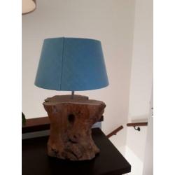 Te koop 2 grote en 2 kleine lampen van olijfboom