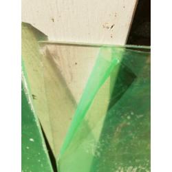 plexiglas 4 mm helder, 3 st. 100*100 cm. Tbv carona scherm