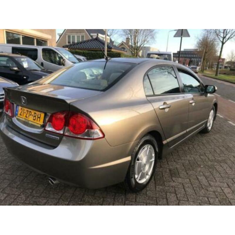 Honda Civic 1.3 Hybrid zeer nette auto vol optie`s airco.