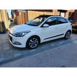 Hyundai i20 1.2i 5D 2015 Wit PANO/Origineel NL