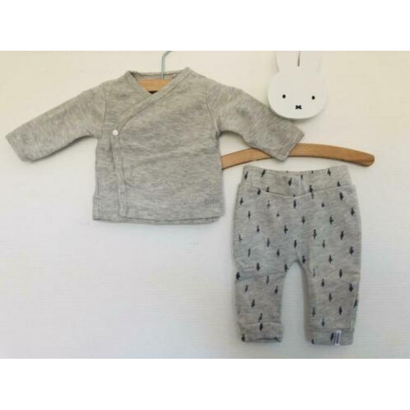 Noppies baby shirtje en broekje, maat 50
