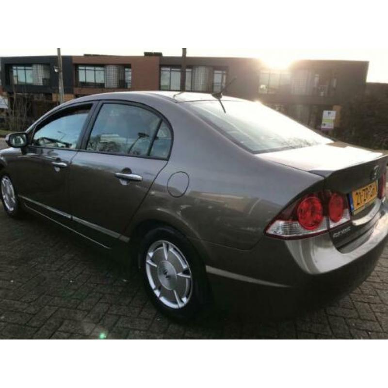 Honda Civic 1.3 Hybrid zeer nette auto vol optie`s airco.