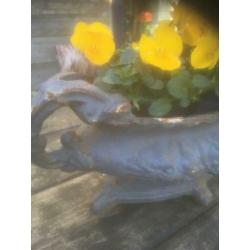 Gietijzeren tuin vazen