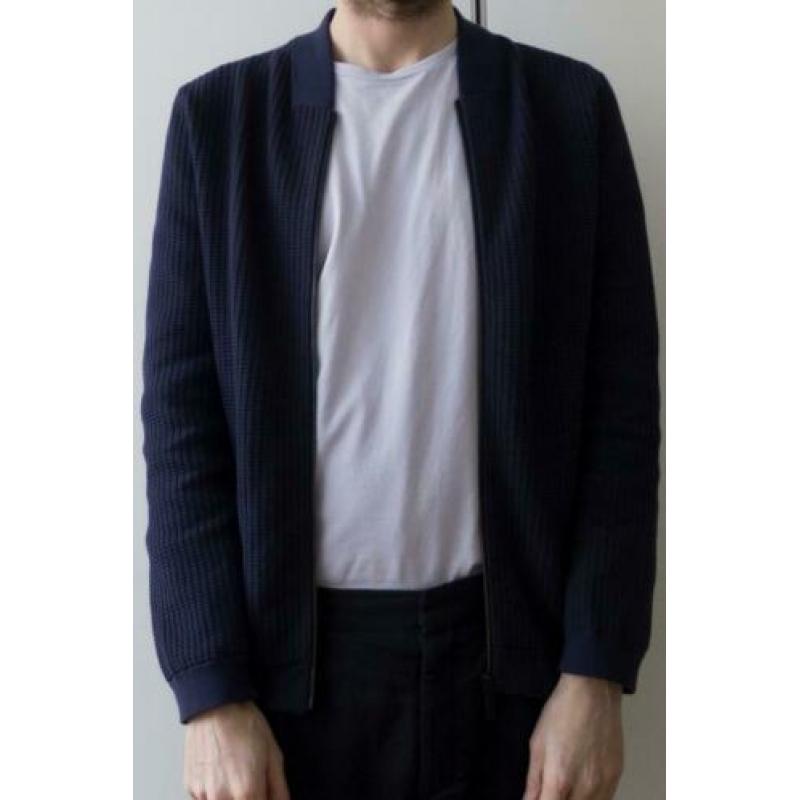 COS vest donkerblauw maat s (valt als m)