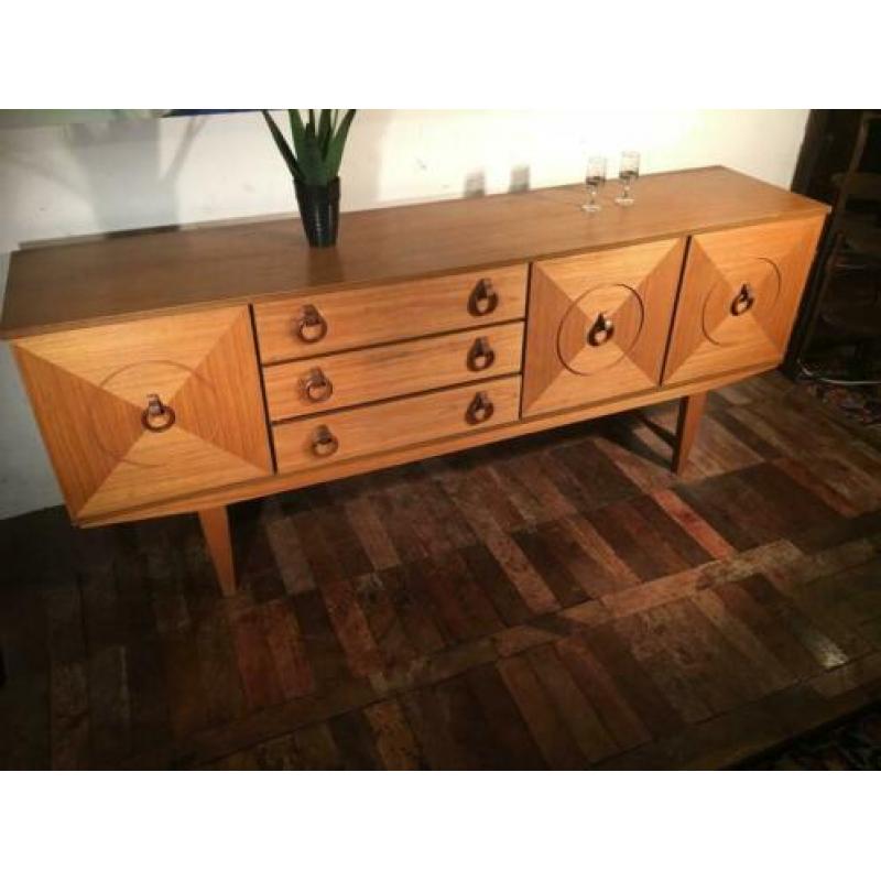 Super Retro dressoir van Beautility "Chain Link" Mid Century
