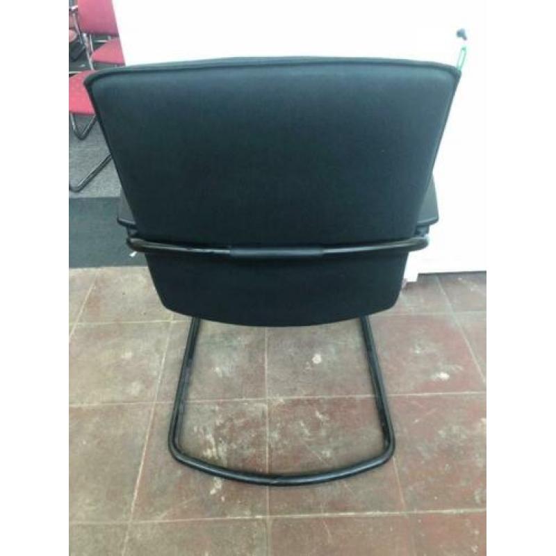 Vergaderstoel Zwart sledemodel COMFORTO, KSB Breda VS294