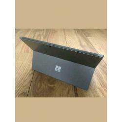 Microsoft Surface Pro 4 (zo goed als nieuw)