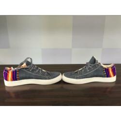 Handgemaakte sneakers maat 42