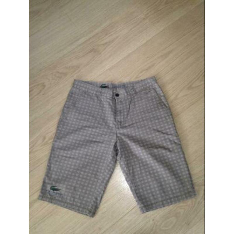 Lacoste korte broek maat 33