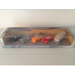 Set 5 modellen Porsche / VW / Mercedes 1:43 Nieuwstaat ovp