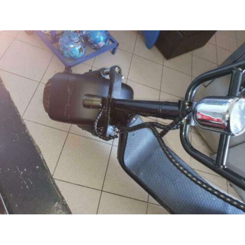 Bolht brommer (snoep partijhandel winkel scooter )