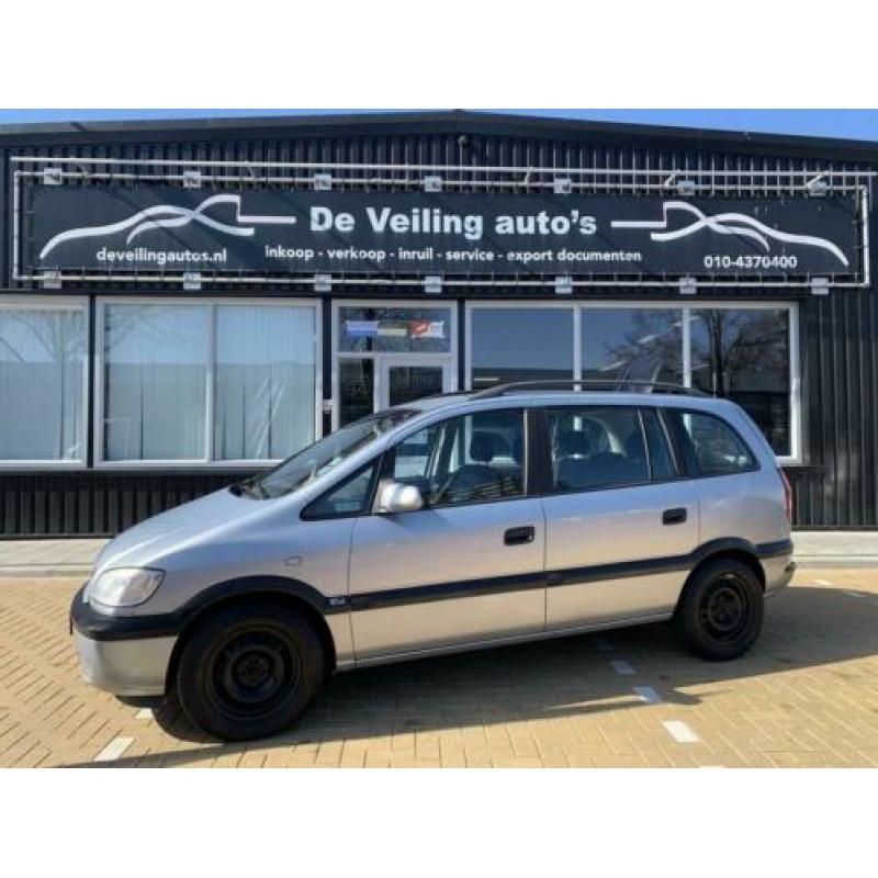 Opel Zafira 2.2-16V DTi Comfort Navigator (bj 2003)