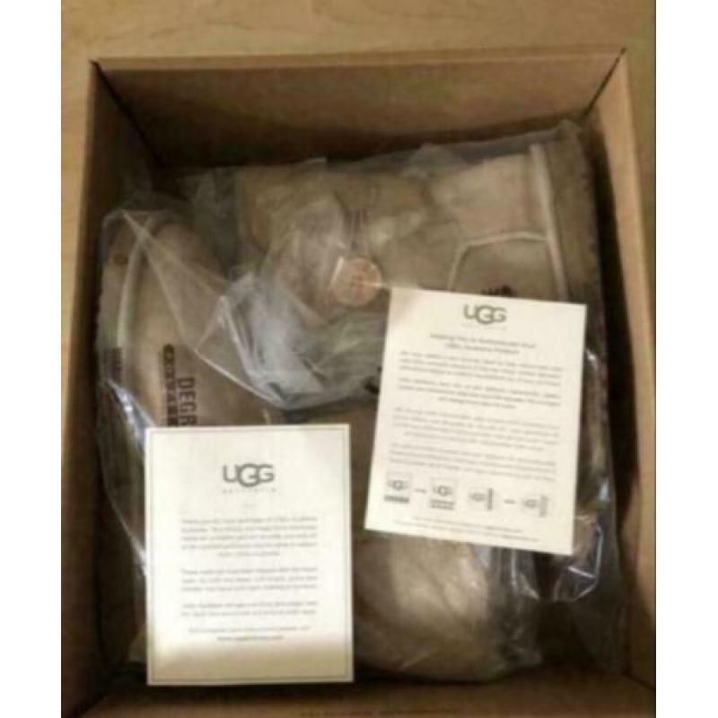 UGGs Originals (Bailey Button) maat 36